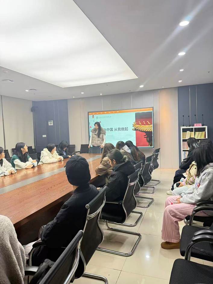 1d4868c37e8c31940f1589143c9ec95